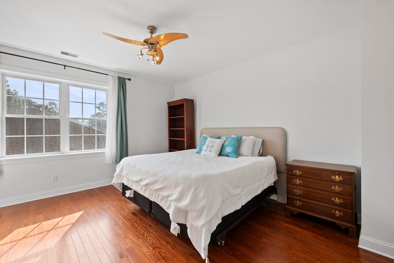 257 Farnsleigh Avenue