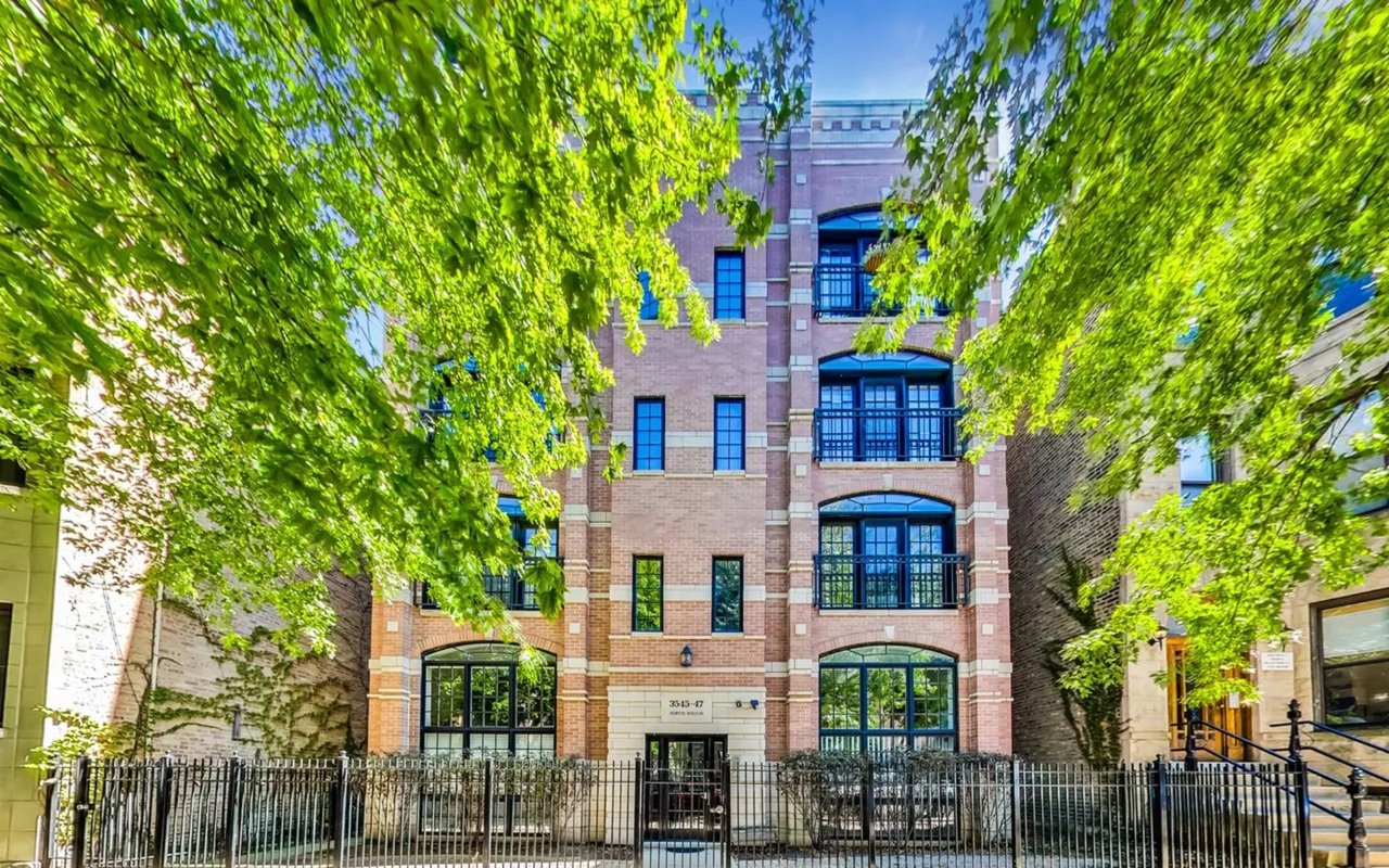 3545 N Wilton Ave #4S