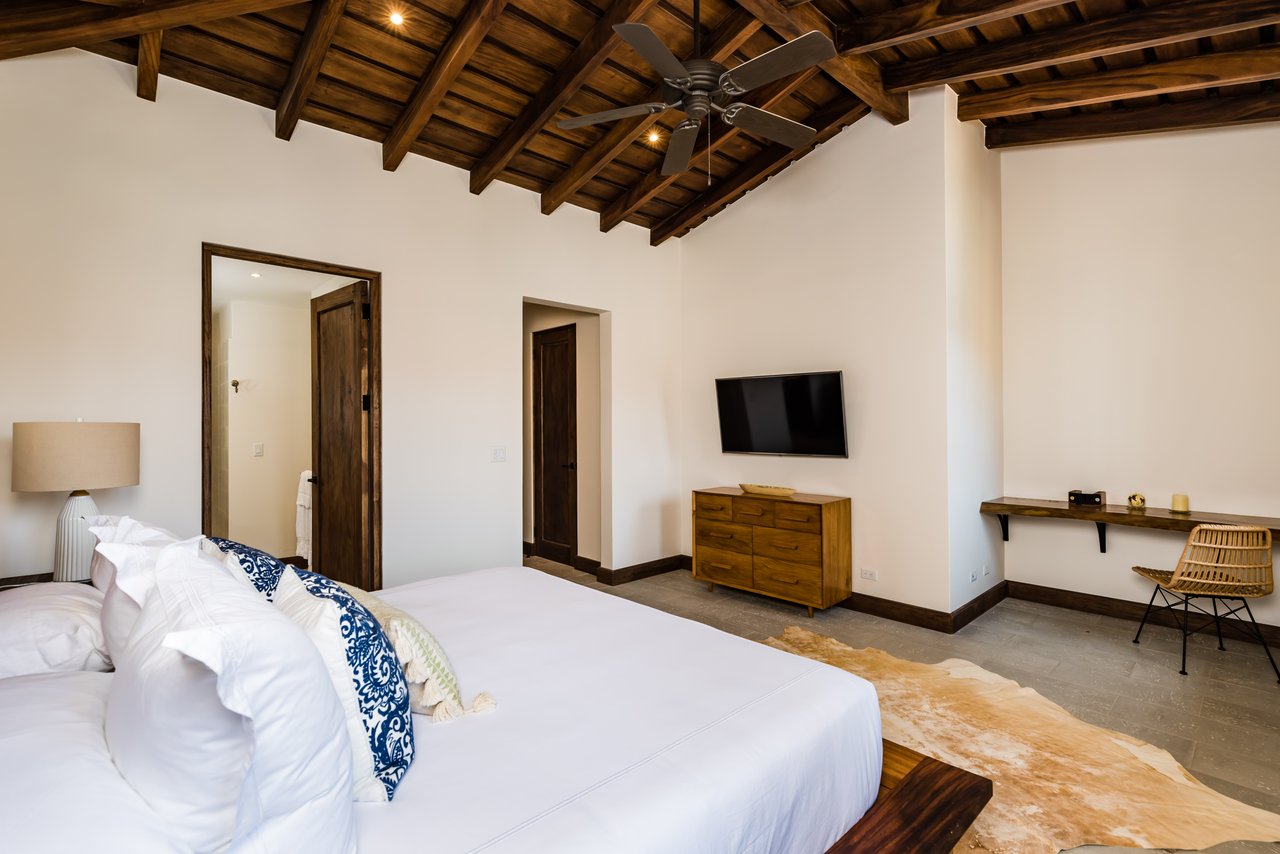 Casa Acuarela | 17 Calle Cartagena: A Vibrant 4-Bedroom Retreat Steps from Playa Danta in the Heart of Las Catalinas