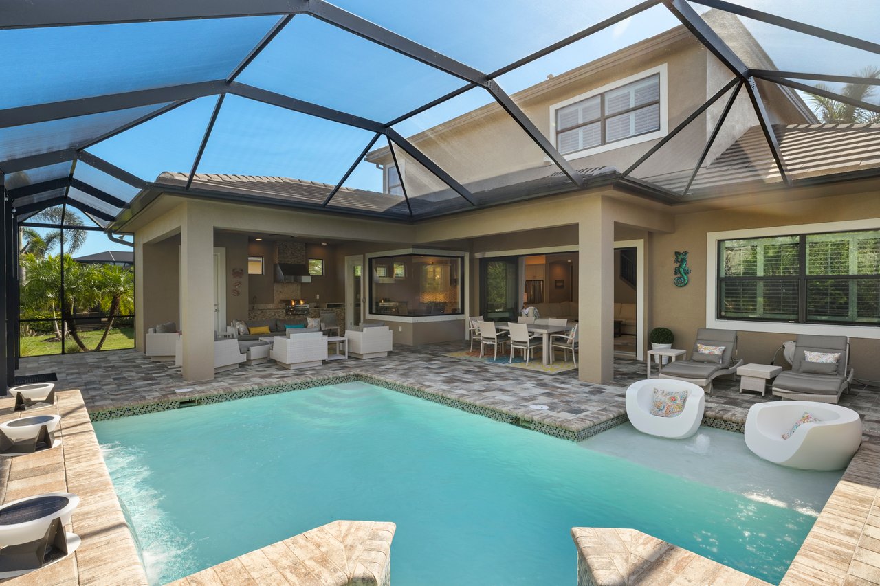 15929 Tropical Breeze DR