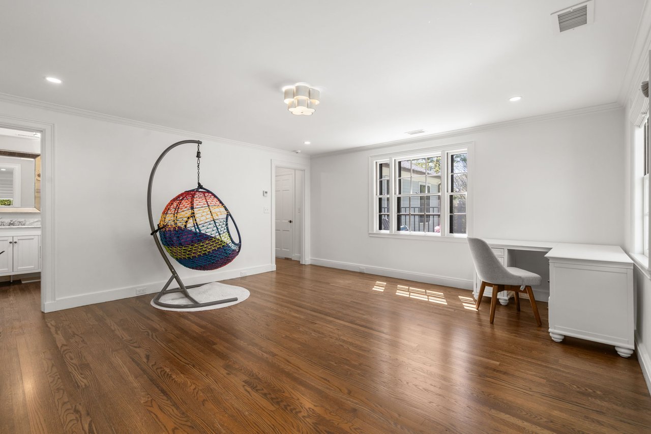 Renovated Georgian Colonial 