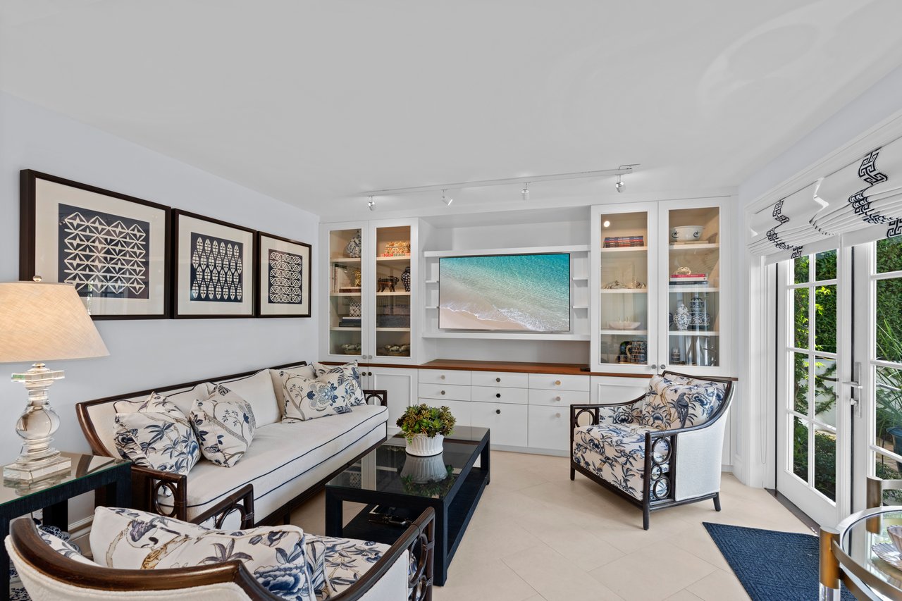 Entertainer’s Paradise in Prestigious Estate Section Enclave