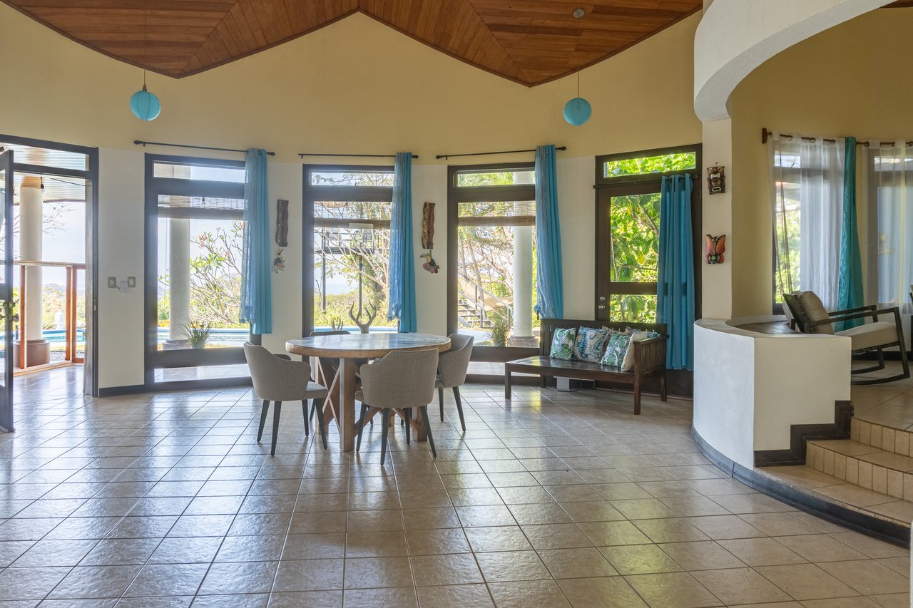 Villa Martina / Samara, Guanacaste