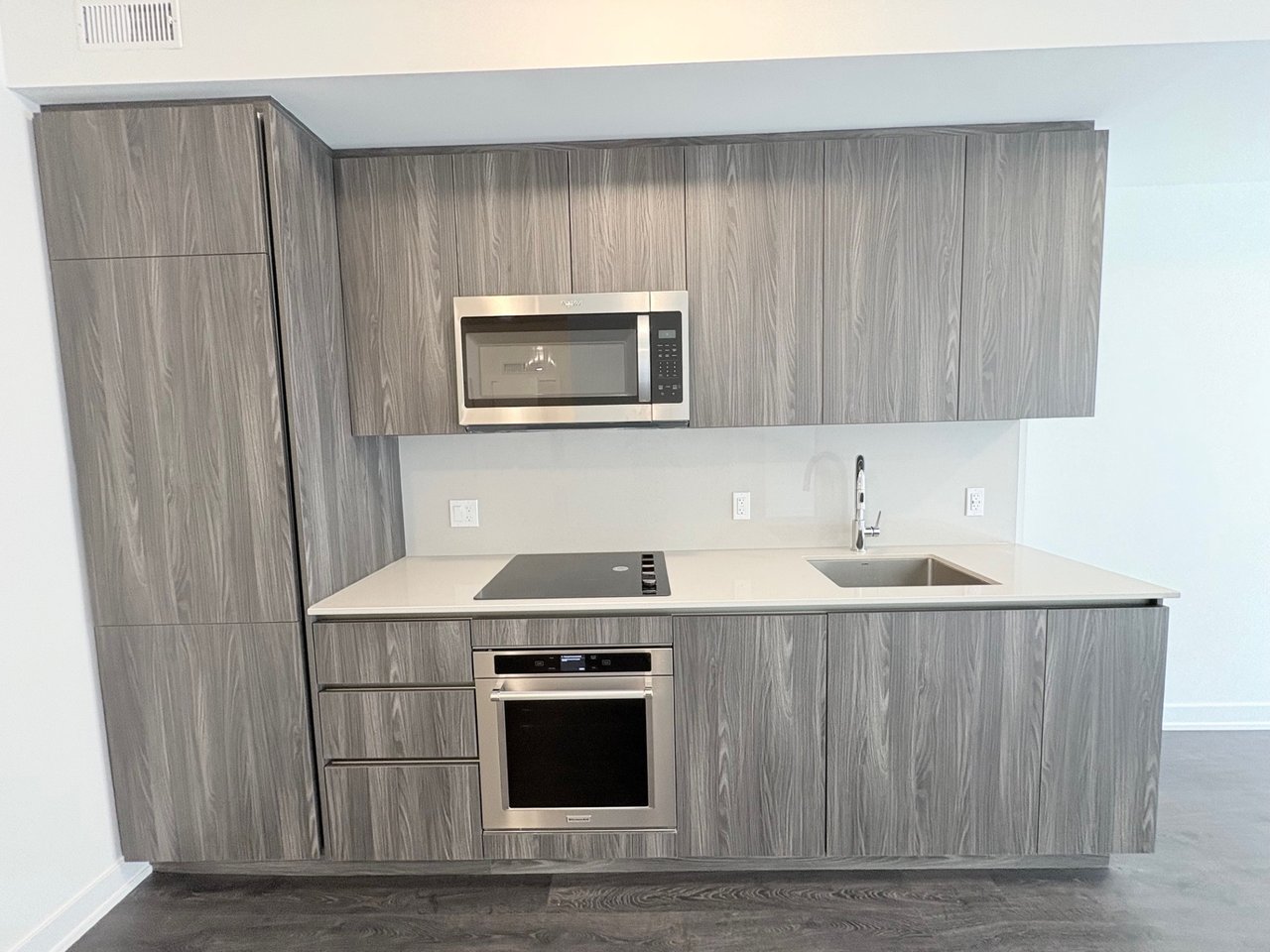 15 Richardson Street 826