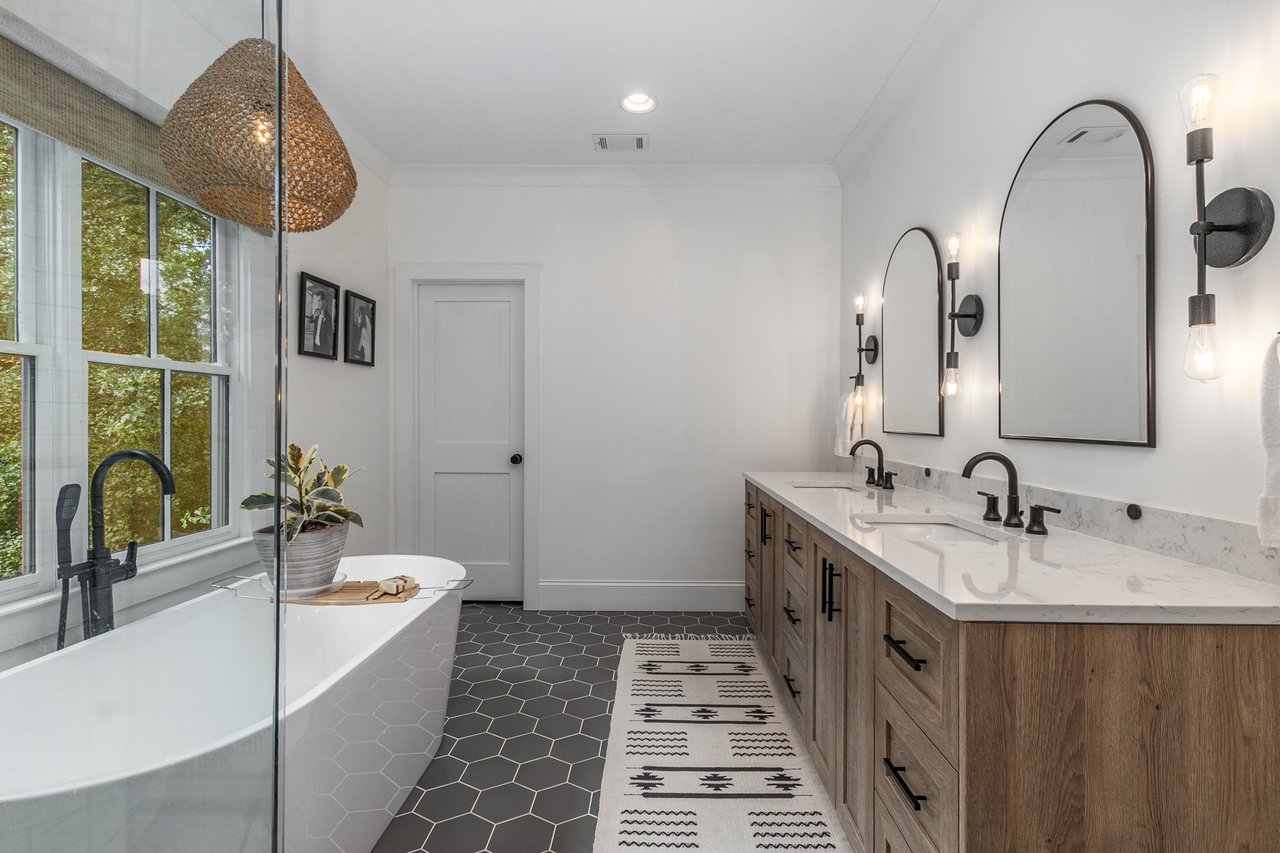 1273 Bernadette Lane NE