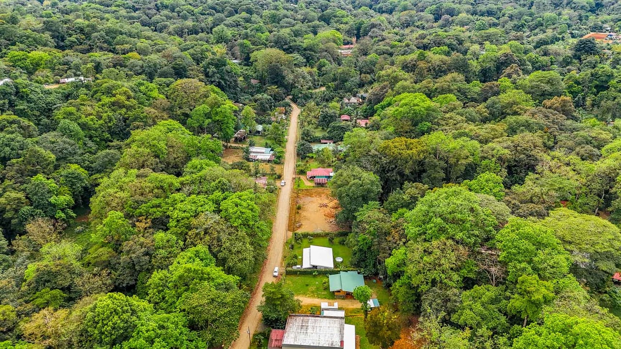 3-Bed Home on Calle Principal Ojochal with River & Jungle