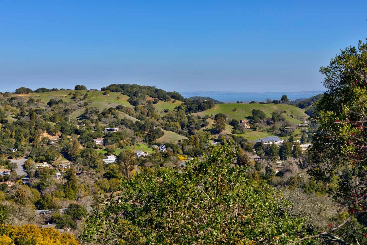 215 Stuyvesant Drive, San Anselmo