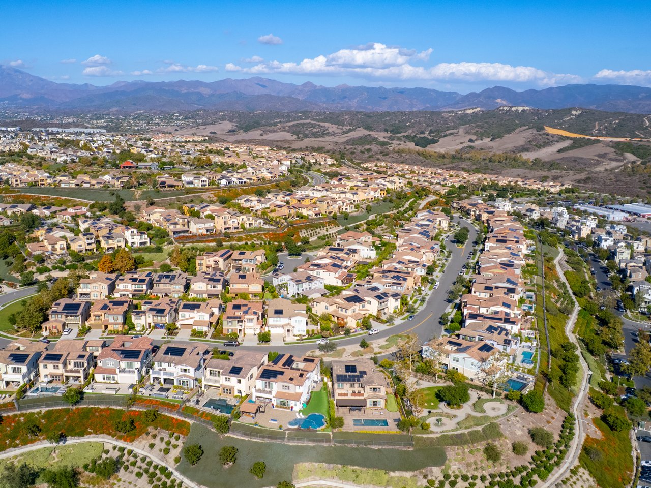 What Builds or Breaks Buyer Confidence During Rancho Mission Viejo Showings cover