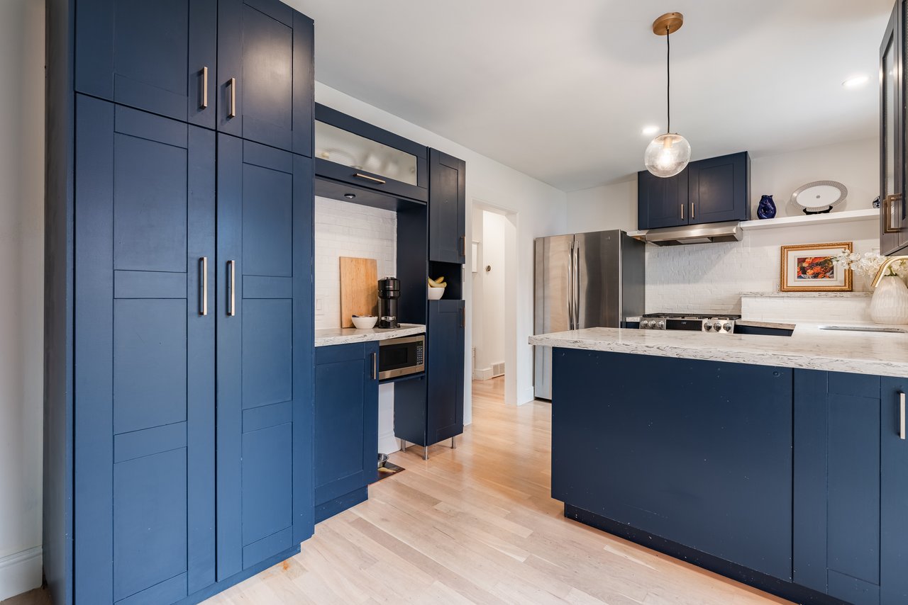 Central Oakville Bungalow