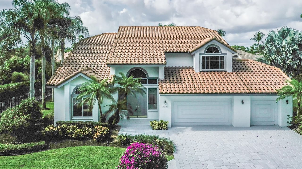 8782 SE North Passage Way