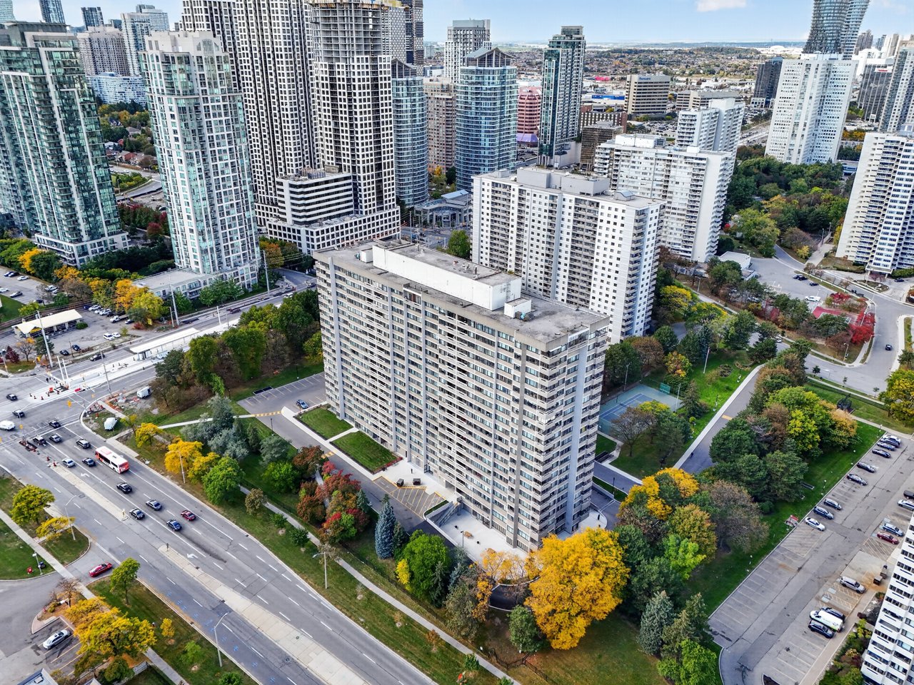 50 Elm Dr E 610