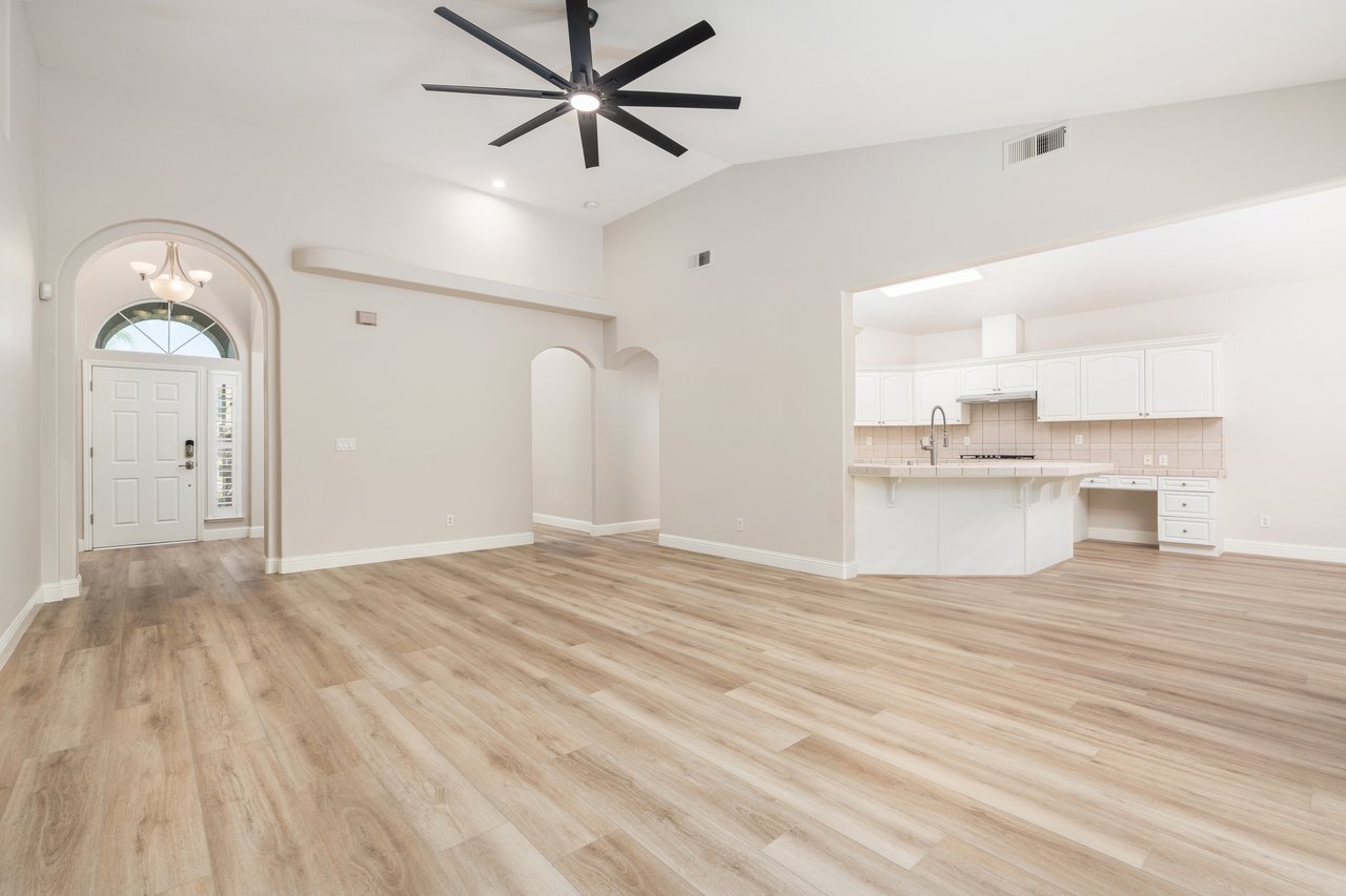 5049 W Locust Ave