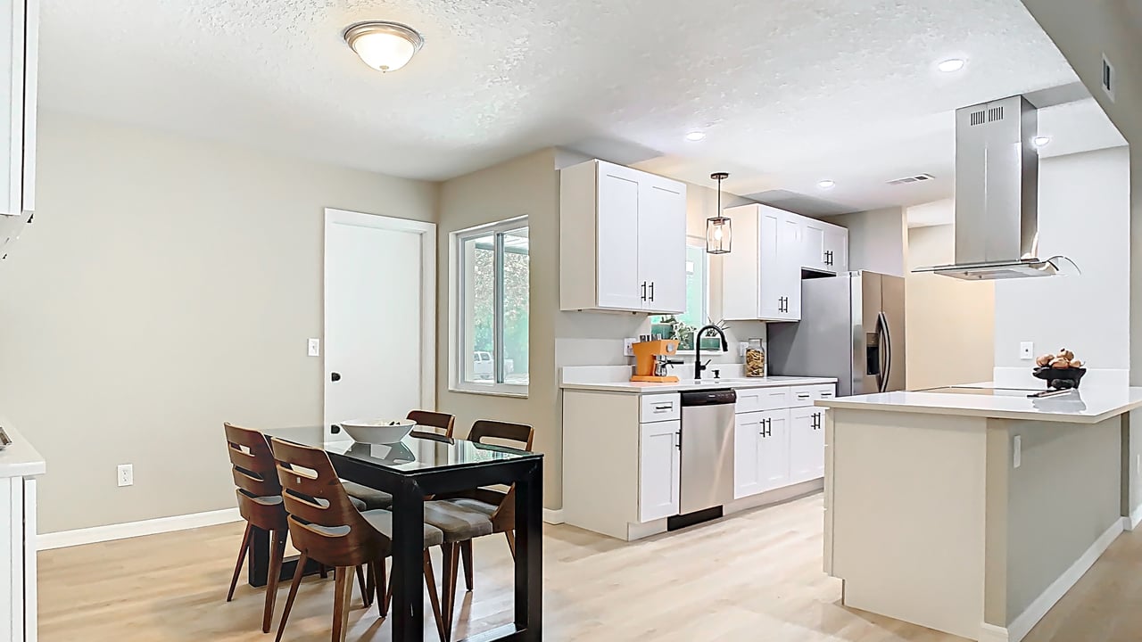 Spacious Open Concept Home in Winter Springs