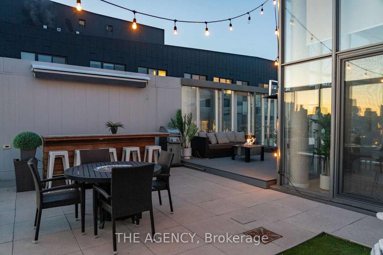 PENTHOUSE LIVING IN CORKTOWN
