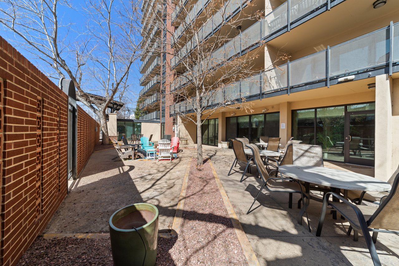 417 E Kiowa Street 401