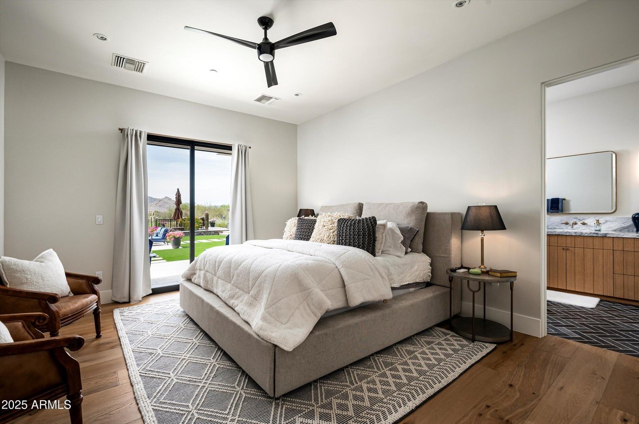 8328 E WHISPER ROCK TRL