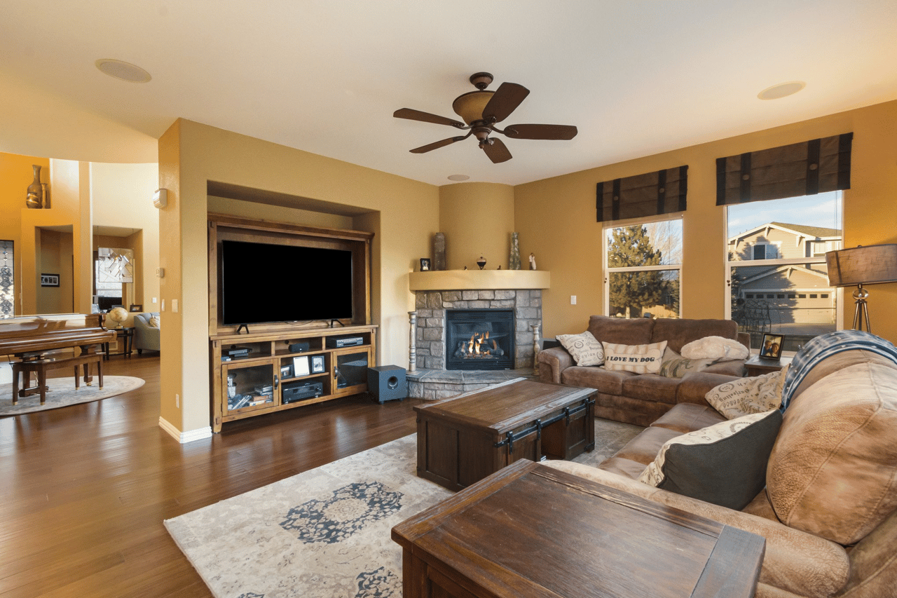 Just Listed: Spectacular Corner Lot in Highlands Ranch