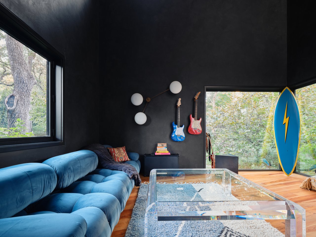 STRATFORD HILLS ARCHITECTURAL LANDMARK