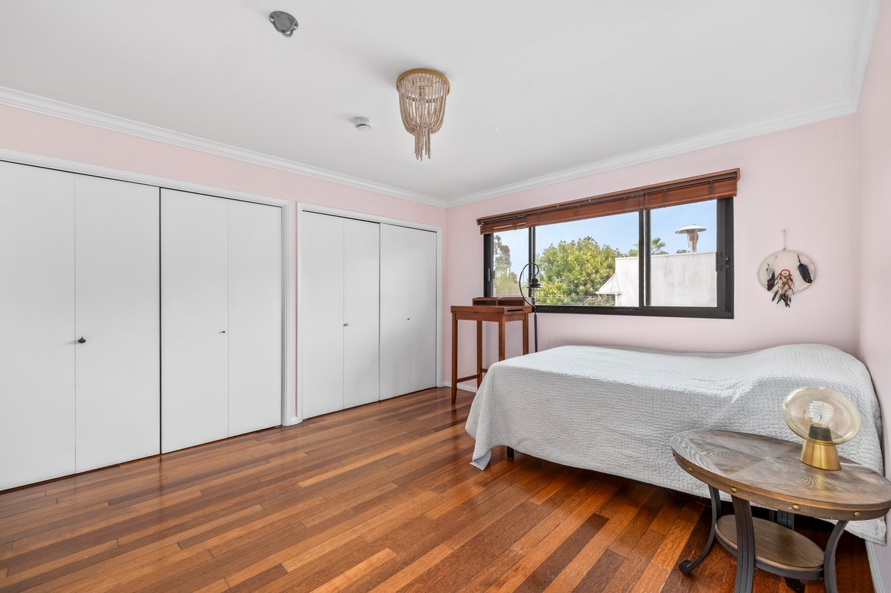 2412 Ocean Ave Unit: 4