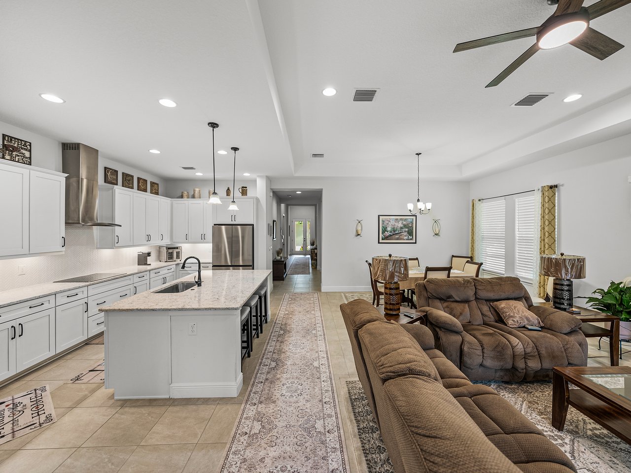 14198 THOROUGHBRED DR