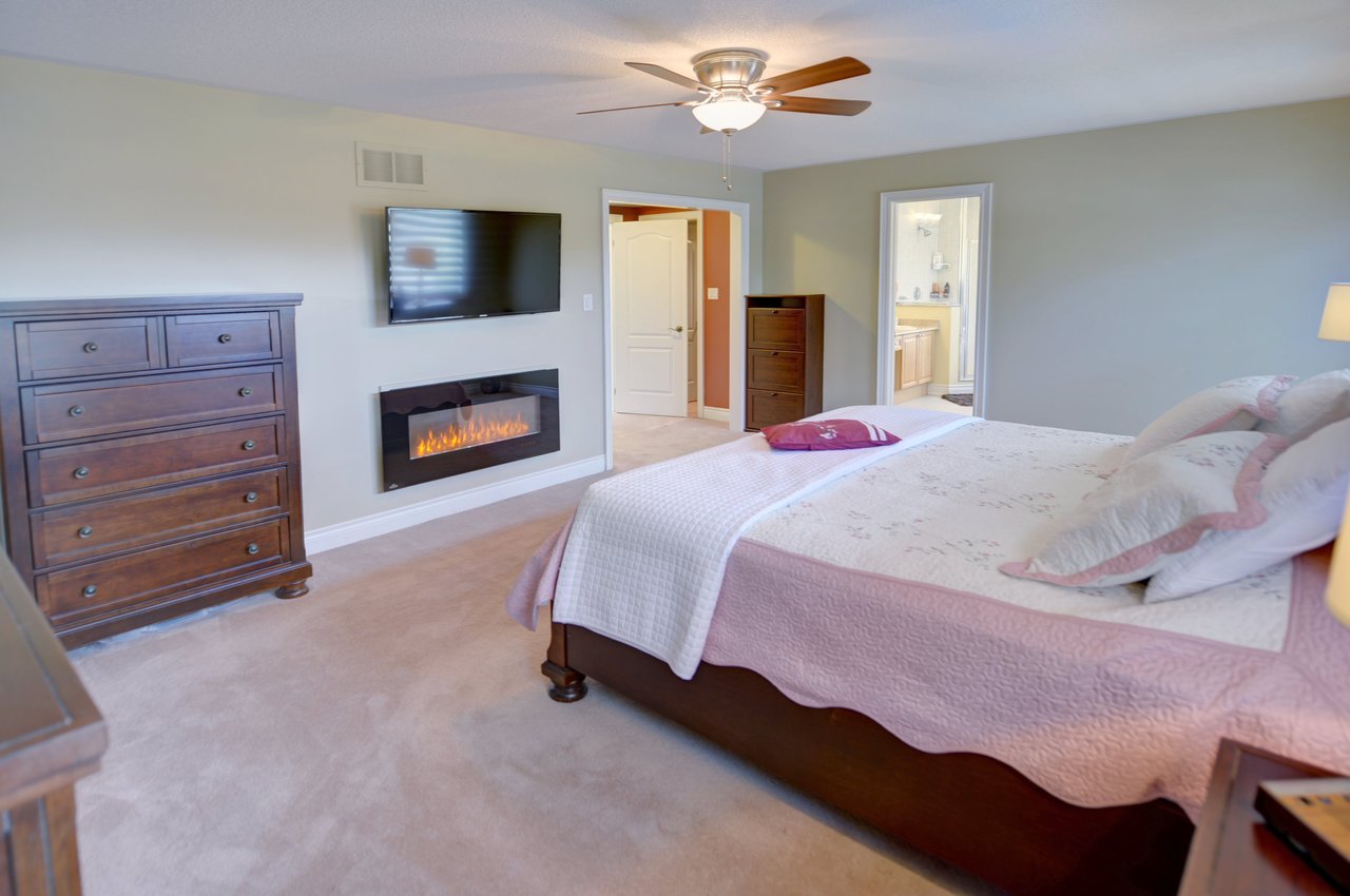 2316 Hall Manor Dr