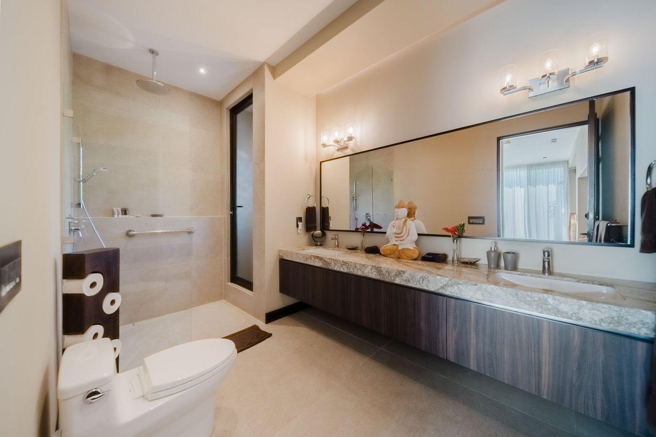 Casa Nola, Luxury Villa in Gated Community La Reserva