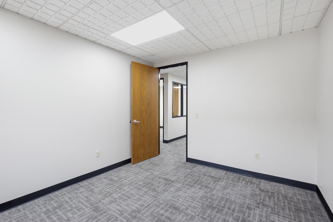Independence Plaza I & II | Move-in Ready Spec Suites | For Lease