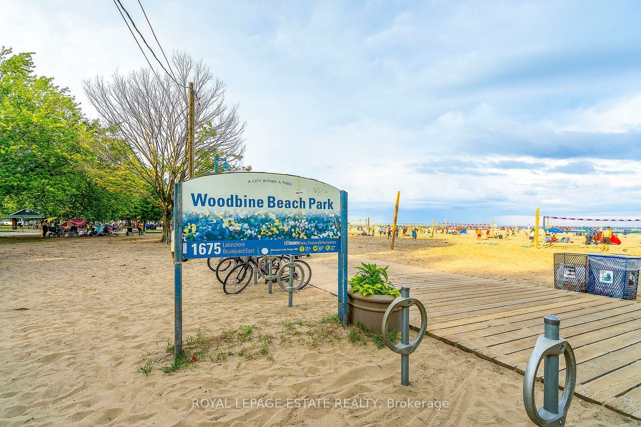 PENTHOUSE PINNACLE OF WATERFRONT LIVING 