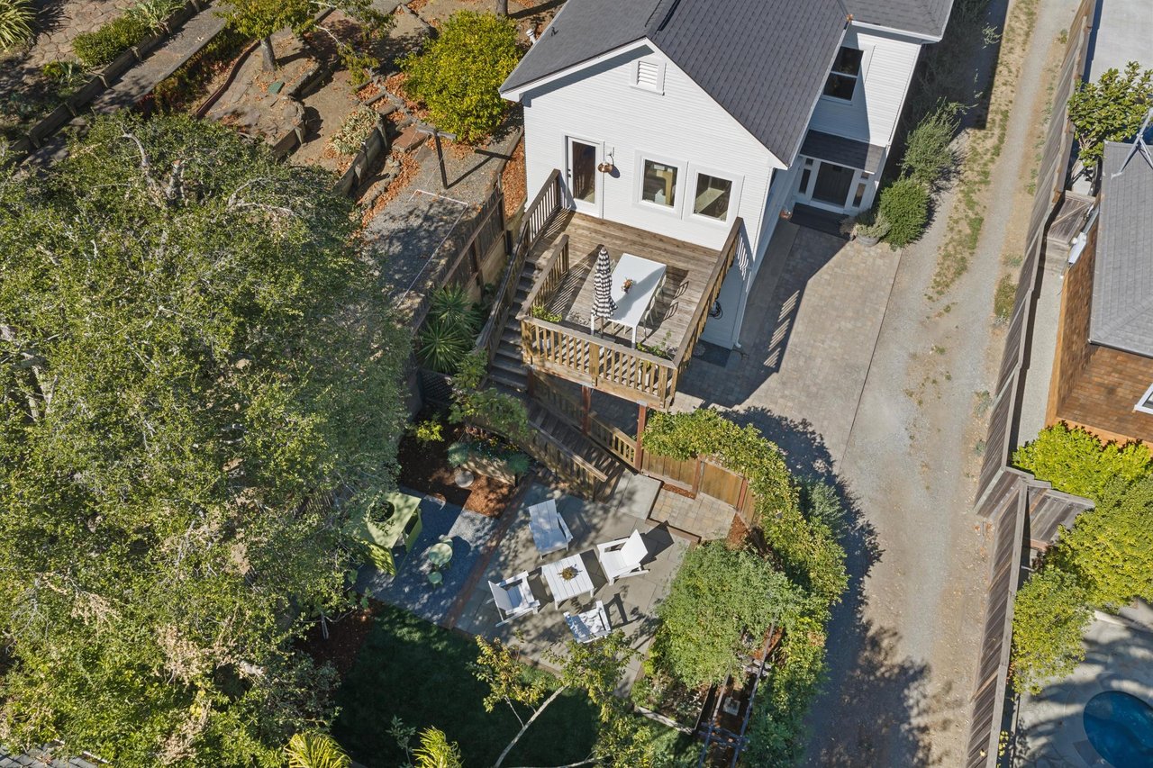 25 Foss Avenue
