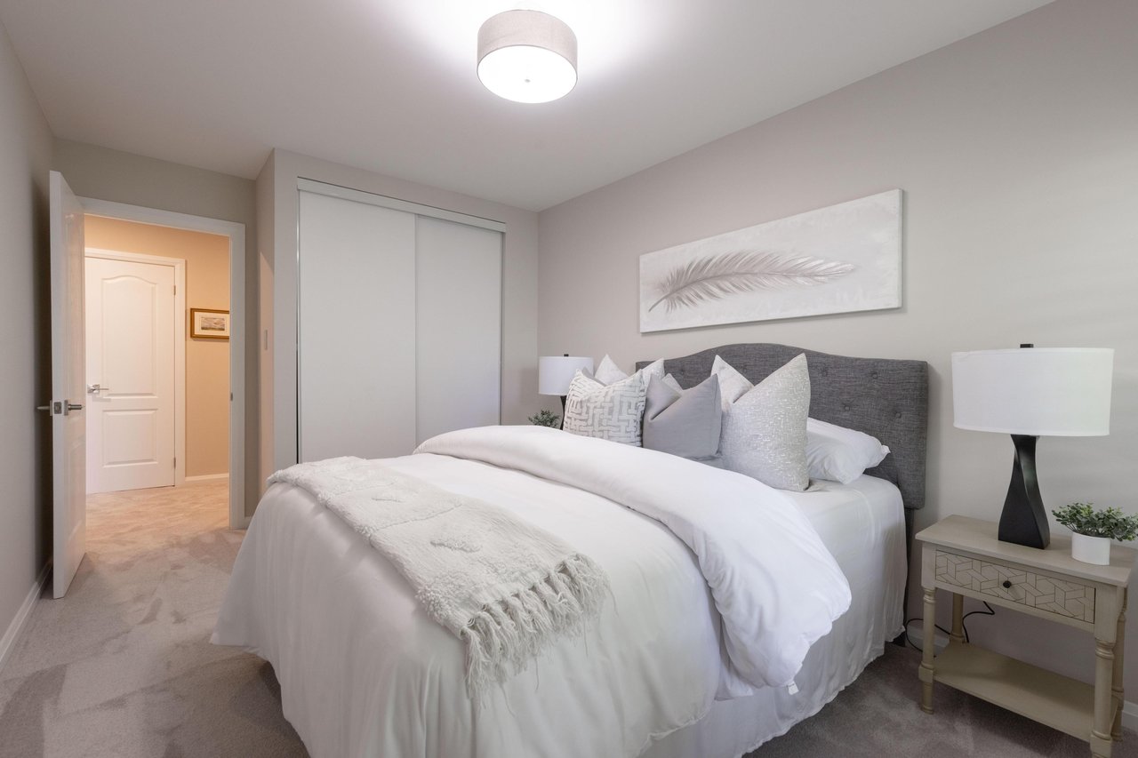 1064 Queen Street W 32A