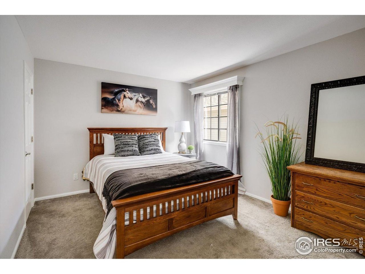 4800 Macintosh Pl