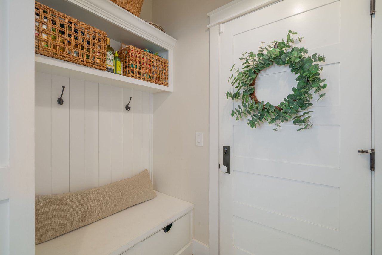 5627 E MONTEROSA Street