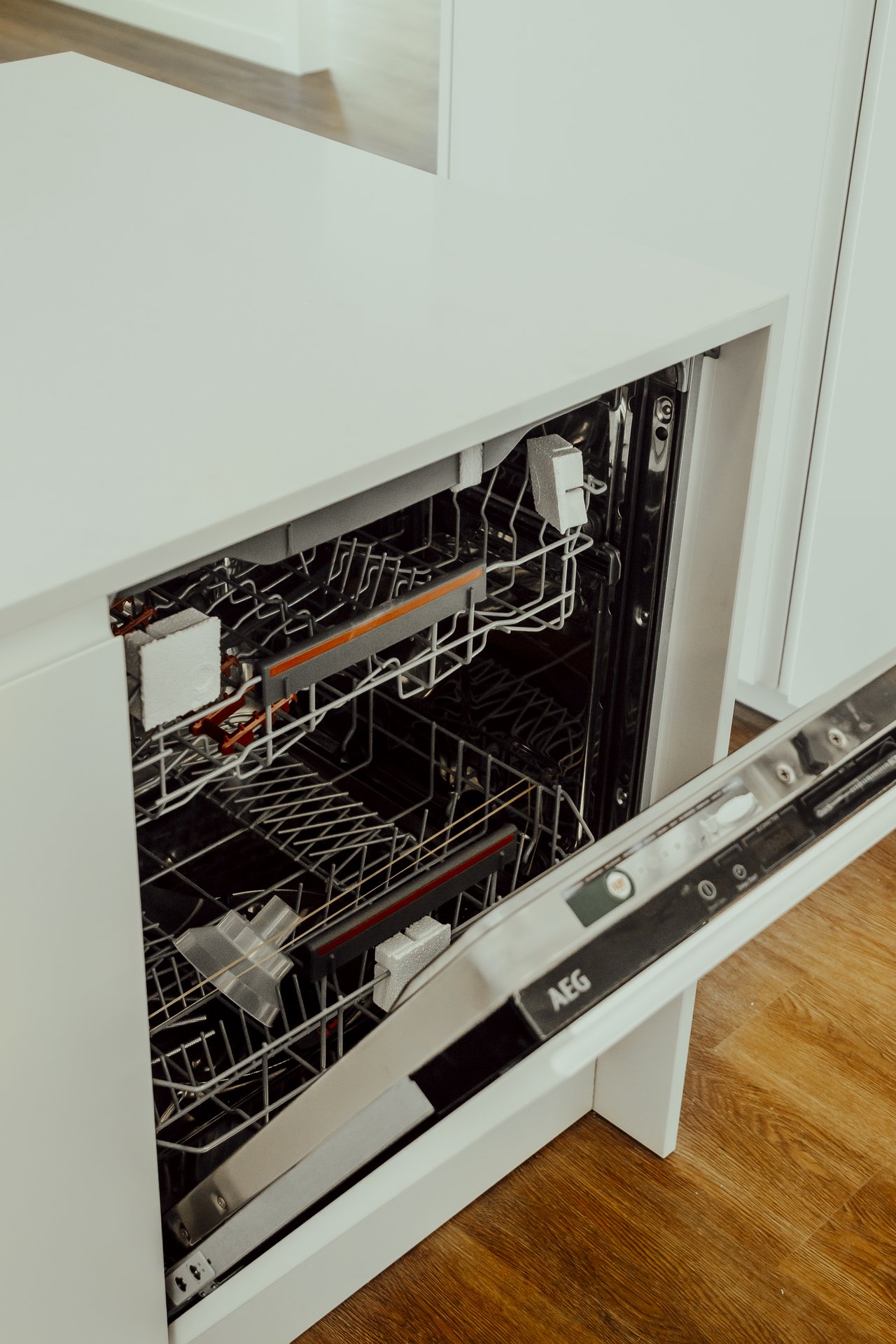 Modern 1-Bedroom Apartment with Parking in Braga