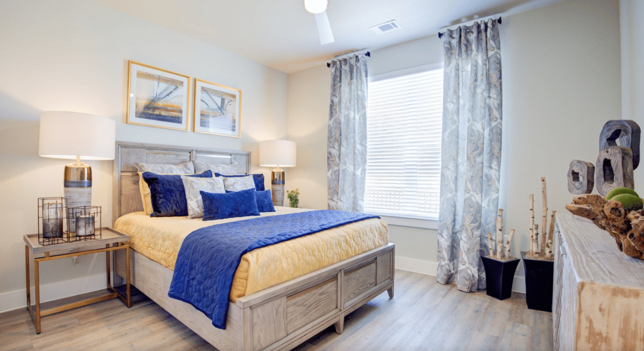 Up to 8 weeks free + $1000 gift card!