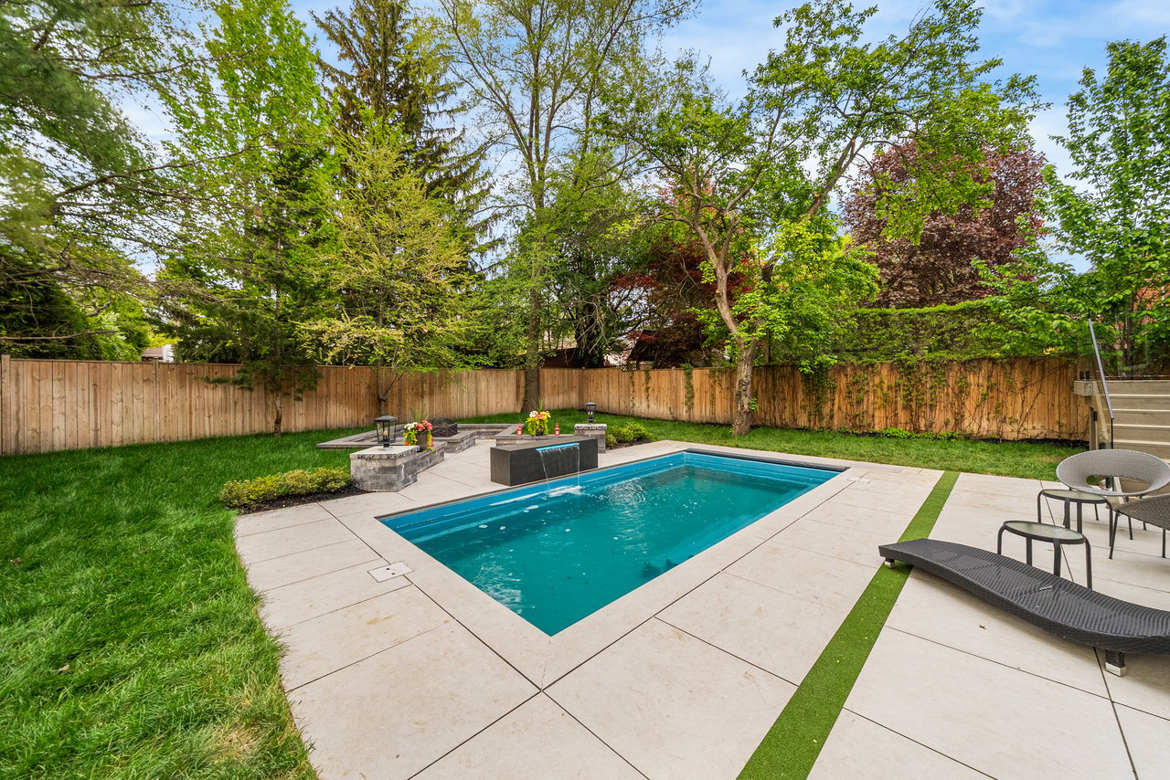 148 Munro Boulevard