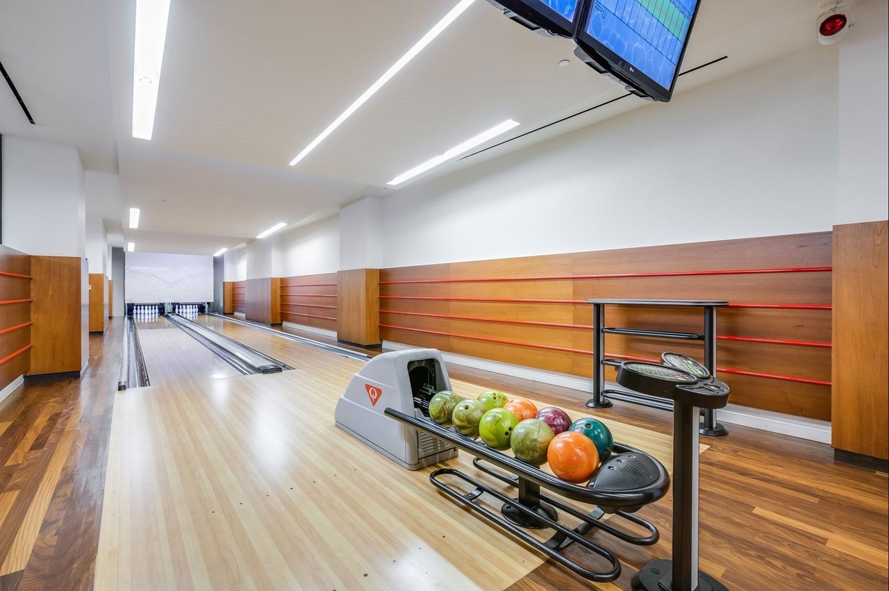 60 Riverside Boulevard, #PH-3901