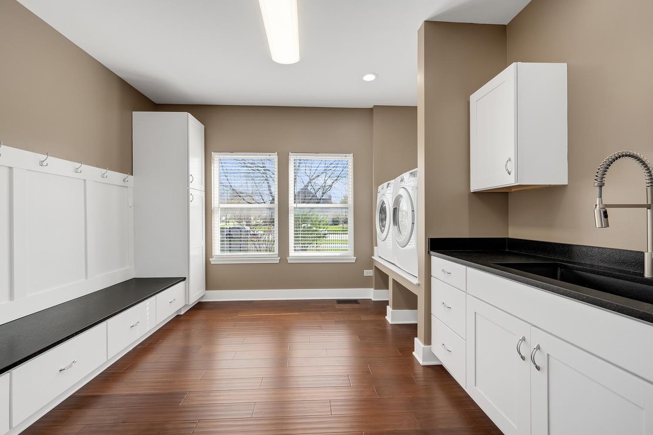 1234 Blackberry Creek Dr, Elburn IL – Updated Home with Space, Style, and a Prime Location