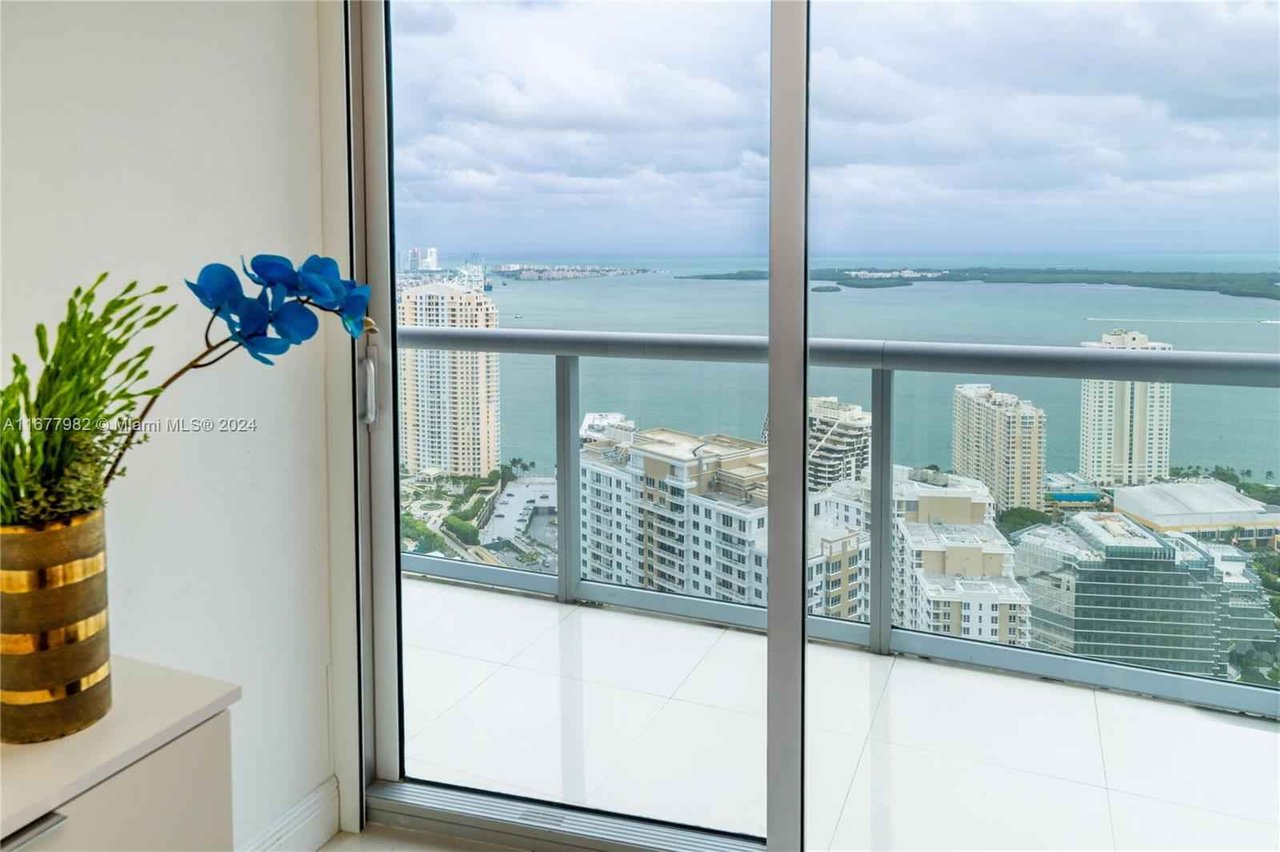 465 Brickell Ave Unit 4705