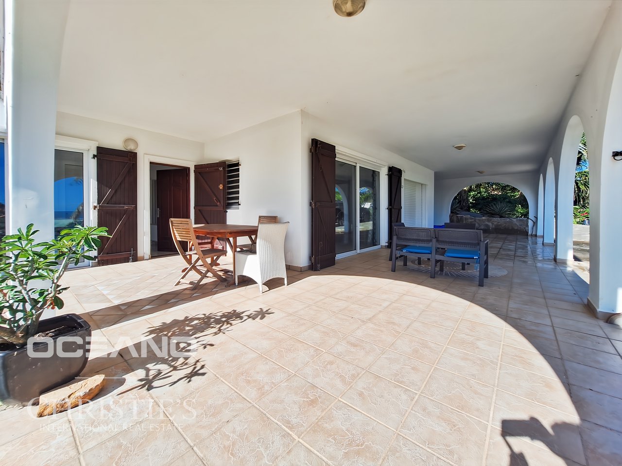 Exceptional Villa – Panoramic Ocean View (Oyster Pond)