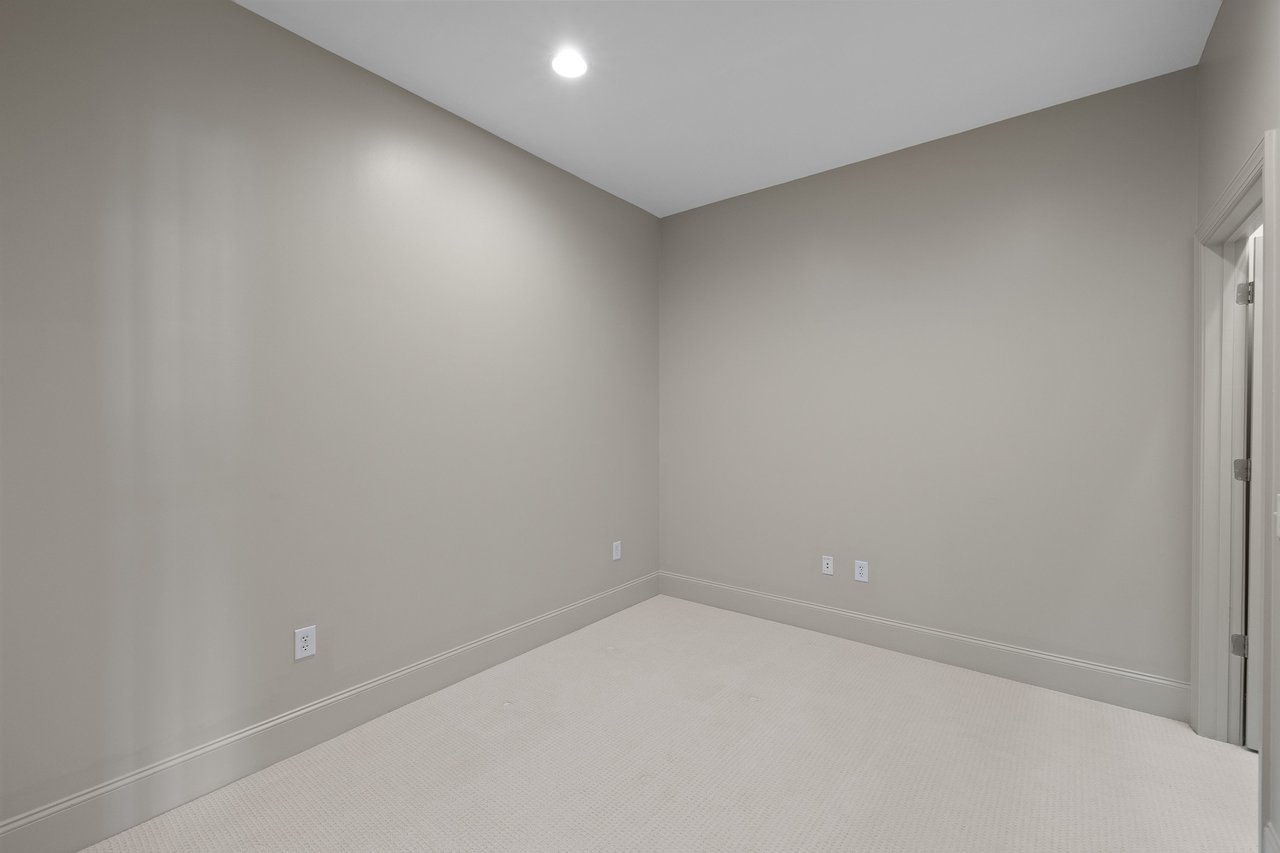 317 W Morgan St #215