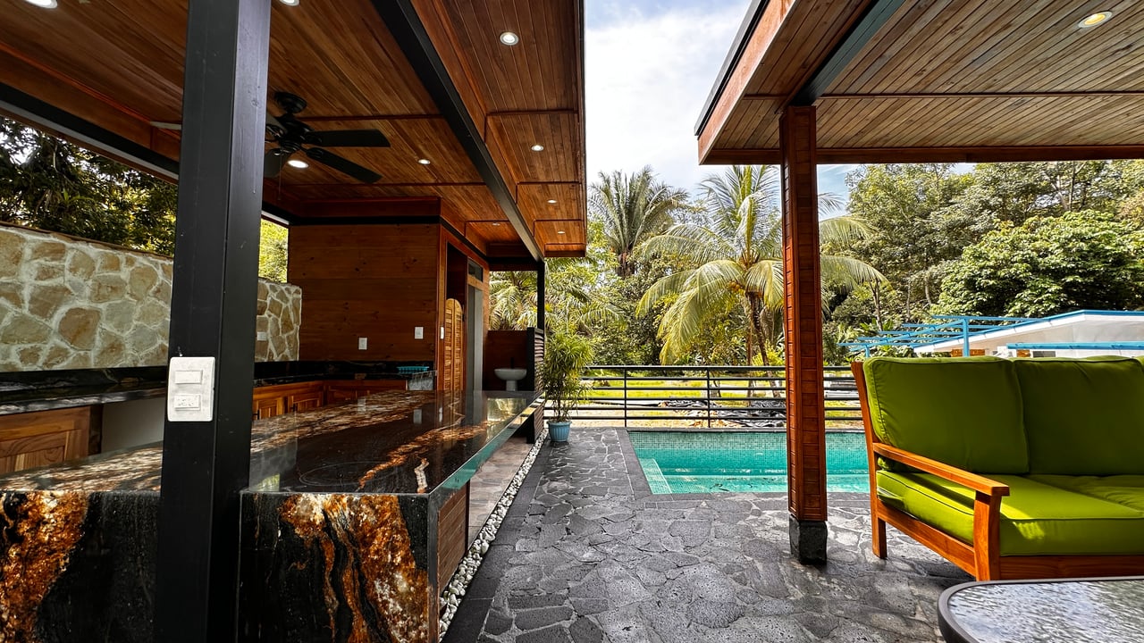 Stunning Two-Home Property in Ojochal – A Tropical Retreat with Two Pools