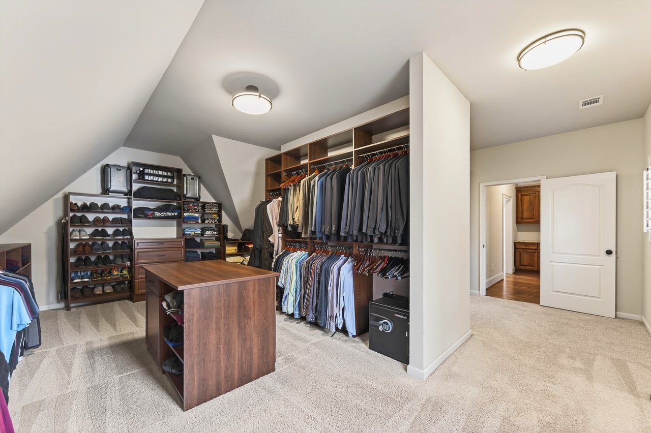 16750 Quayside Drive