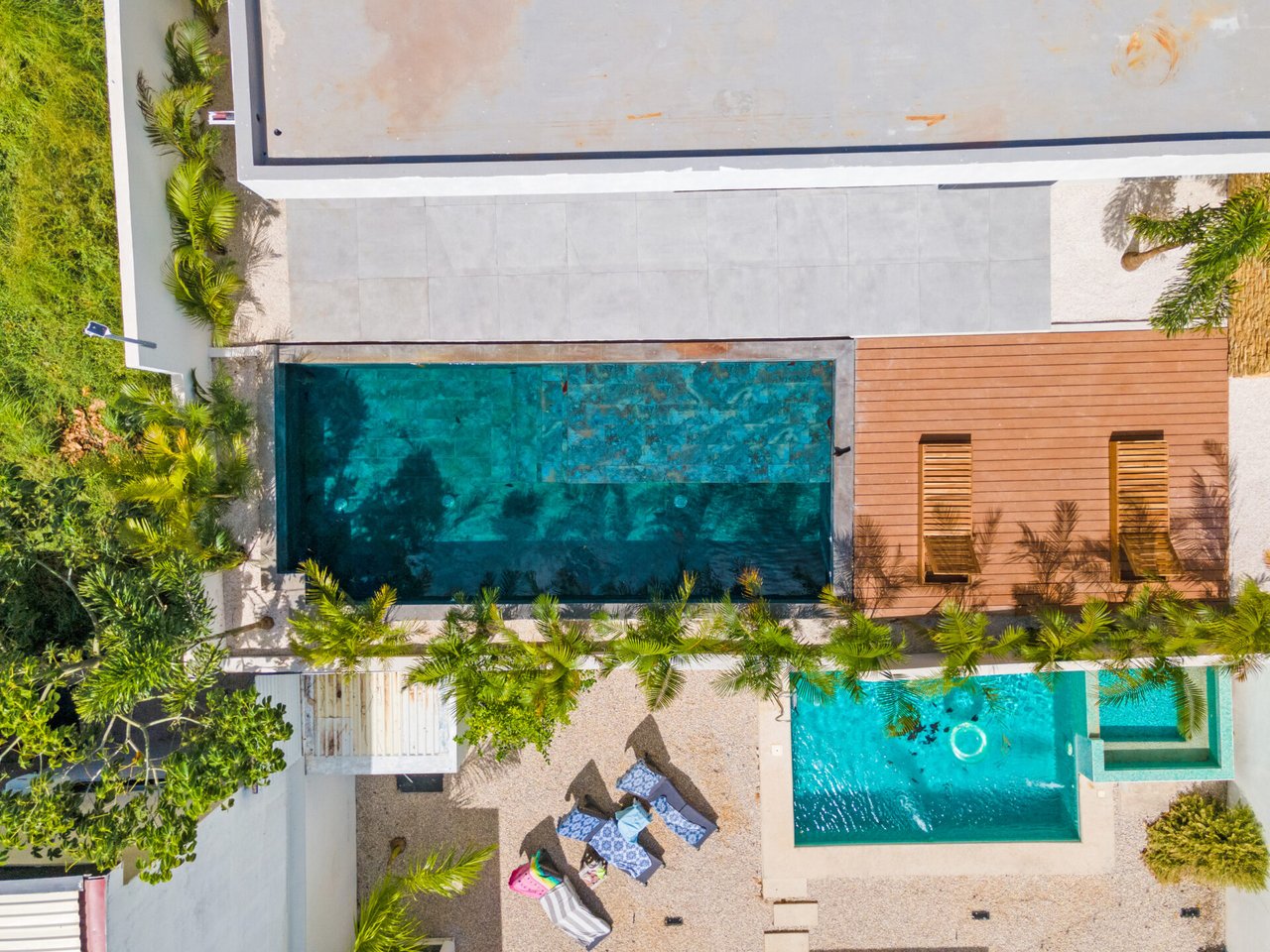 Villa Juba | Contemporary 4-Bedroom Villa with Mono Loco Beach Club Membership in Tamarindo