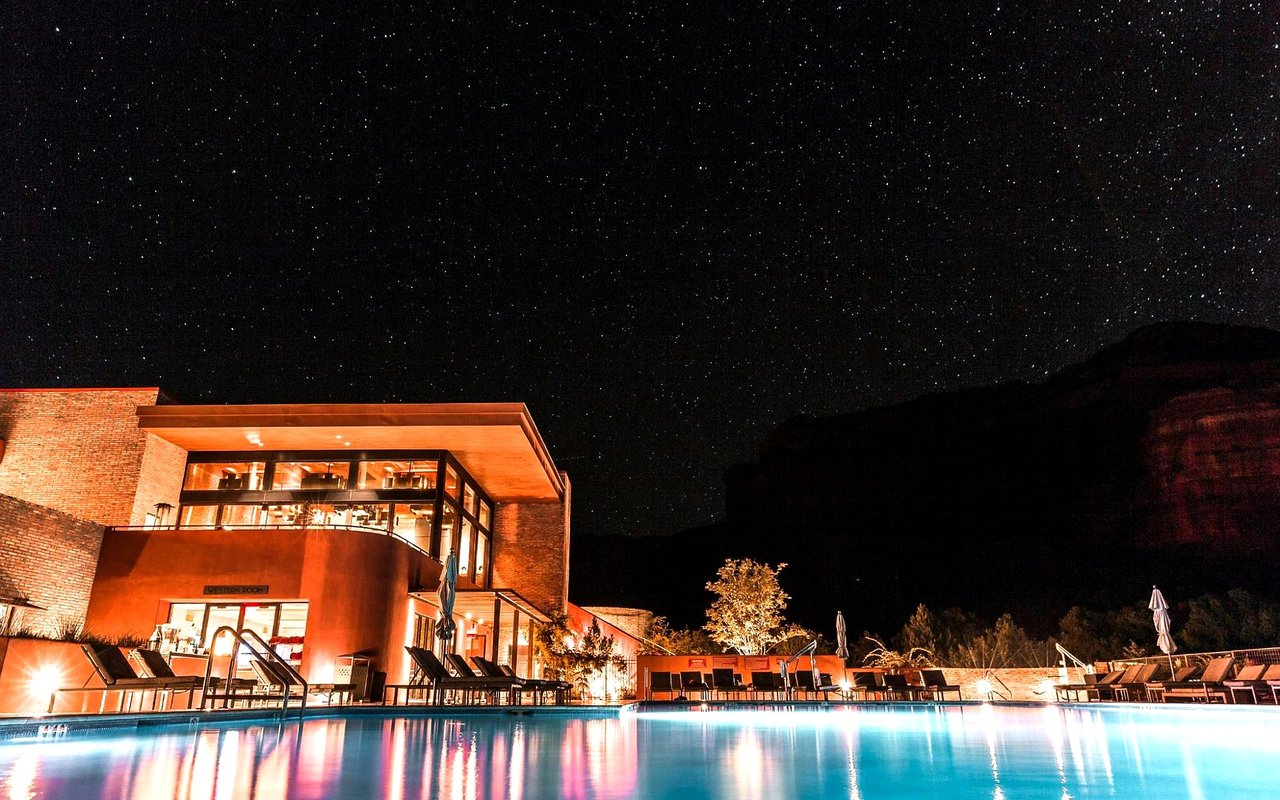 Rooftop Patios, Pools & More: Luxury Home Features to Explore in Ahwatukee