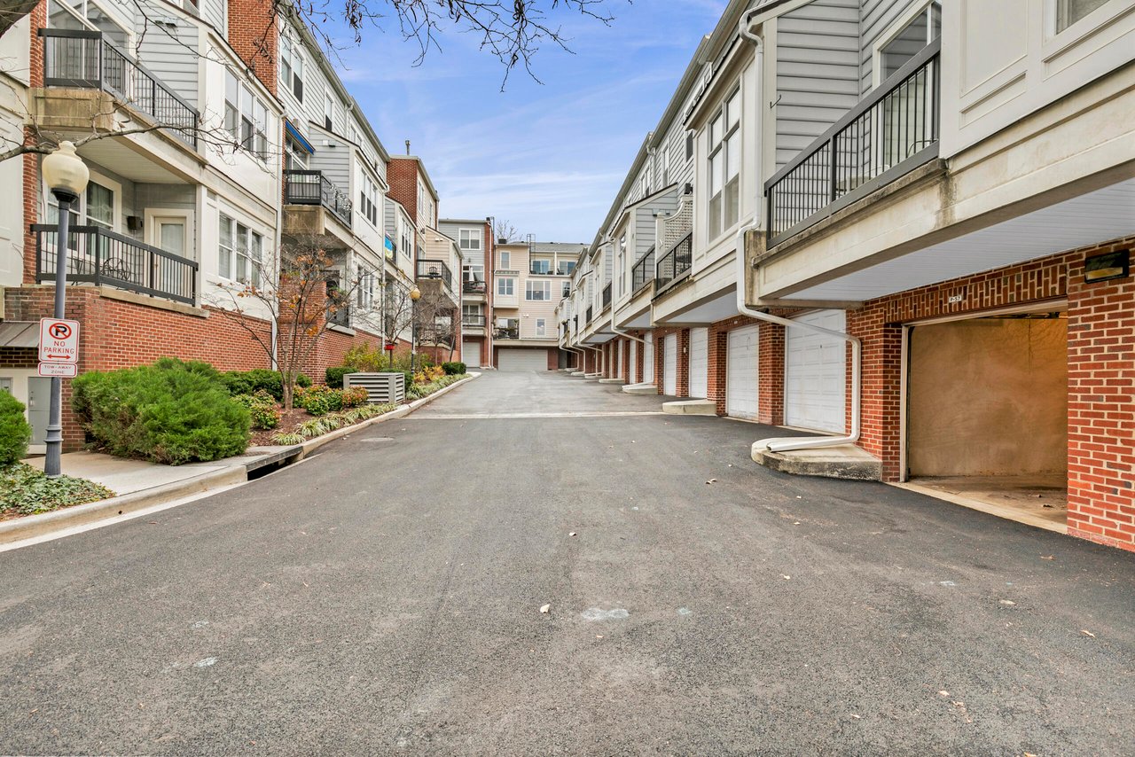 2407 20Th St NW Unit #1096, Washington, DC 20009