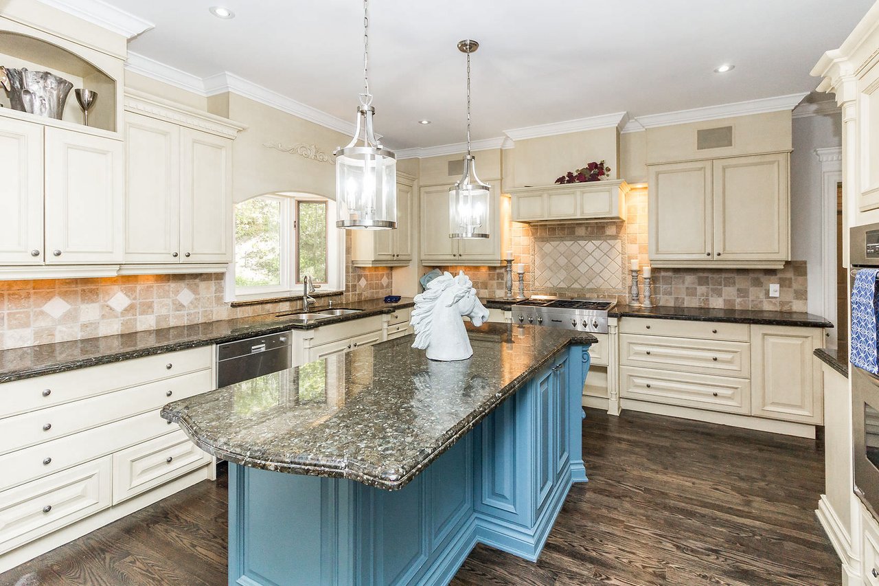 2045 Heartwood Crt