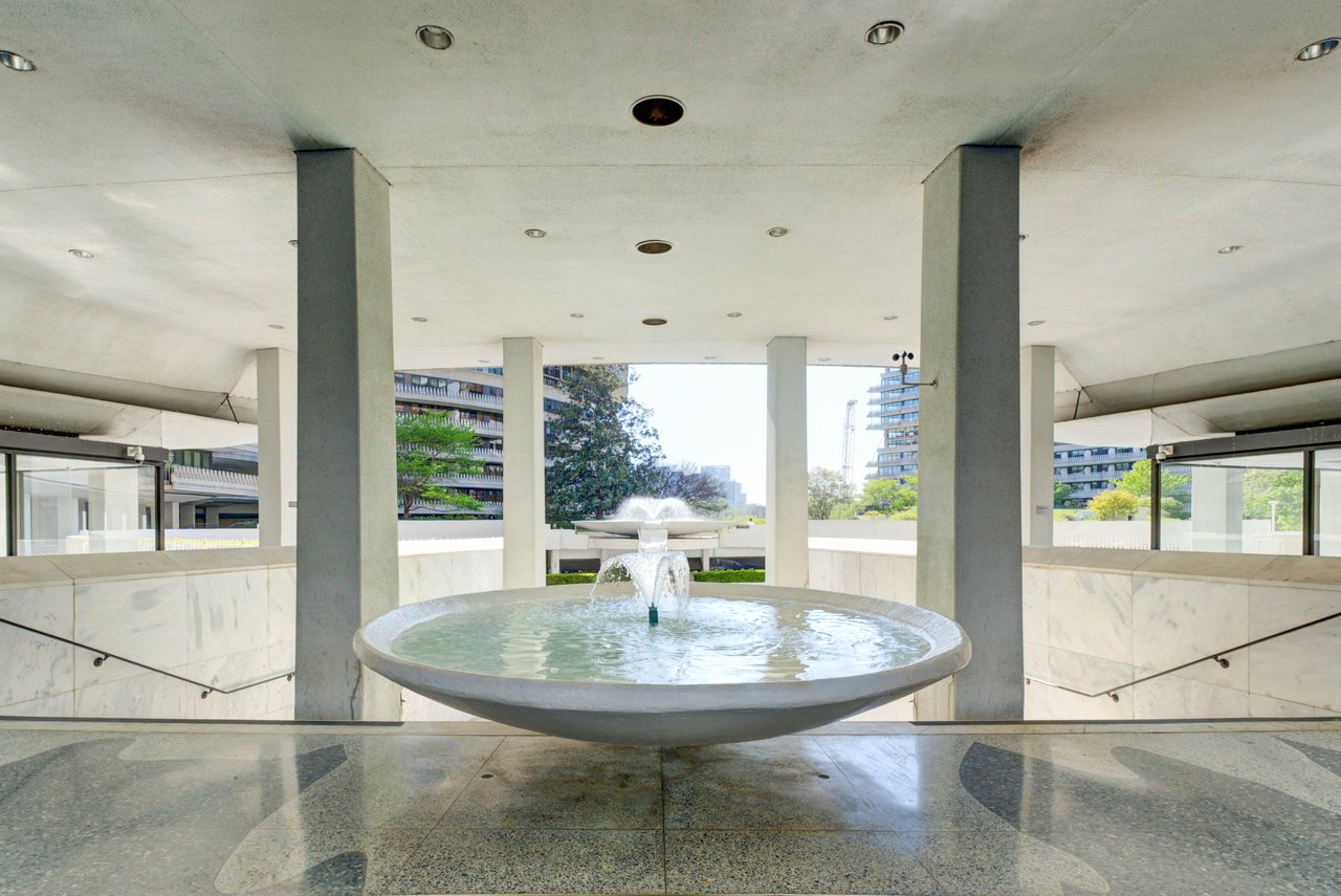 Watergate West Penthouse Seven