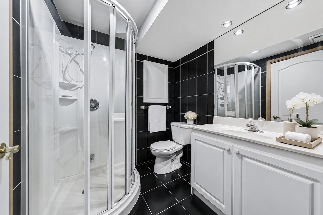 19 Springbrook Dr