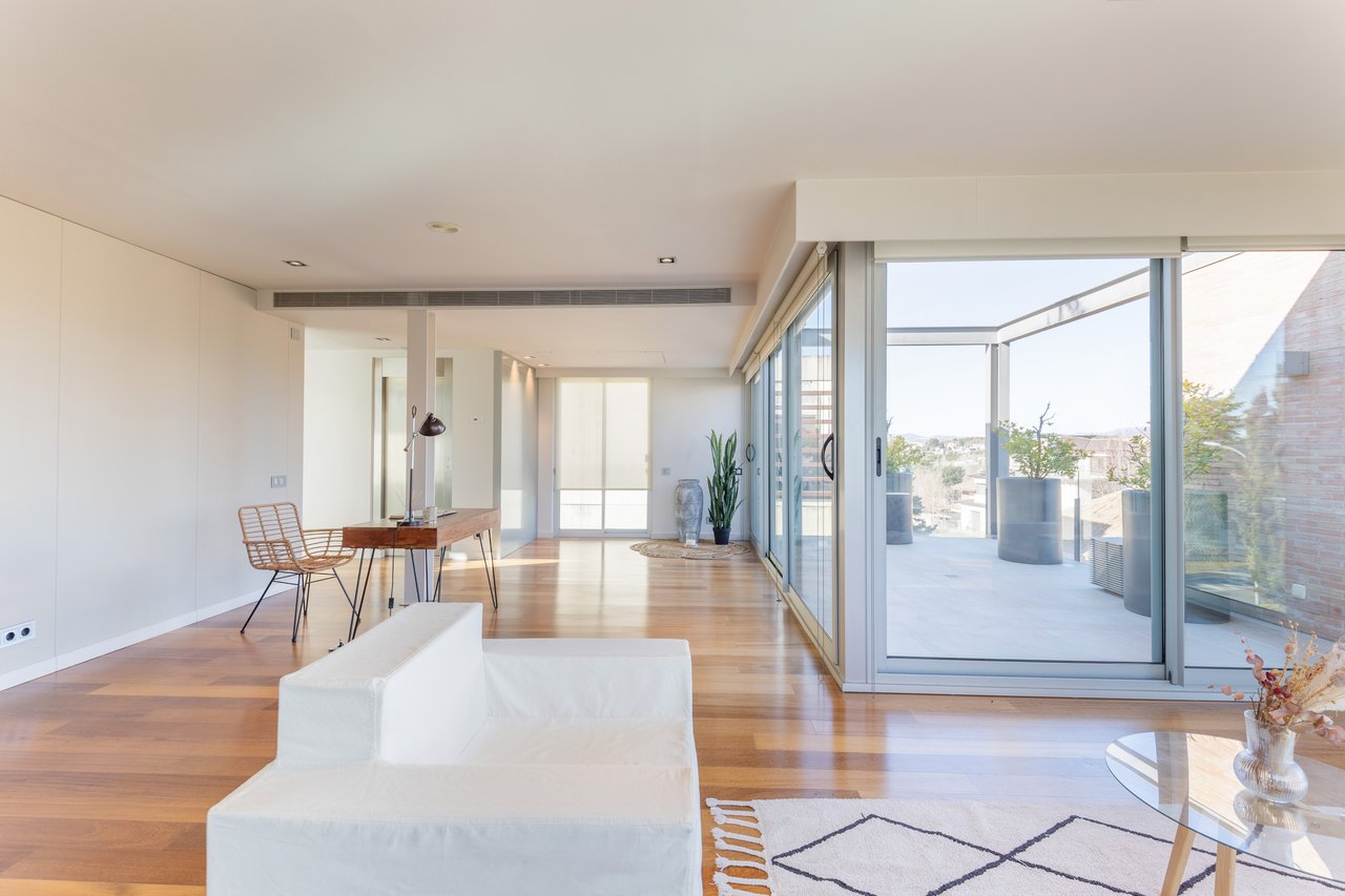 Exclusive house for sale in the centre of Sant Cugat 