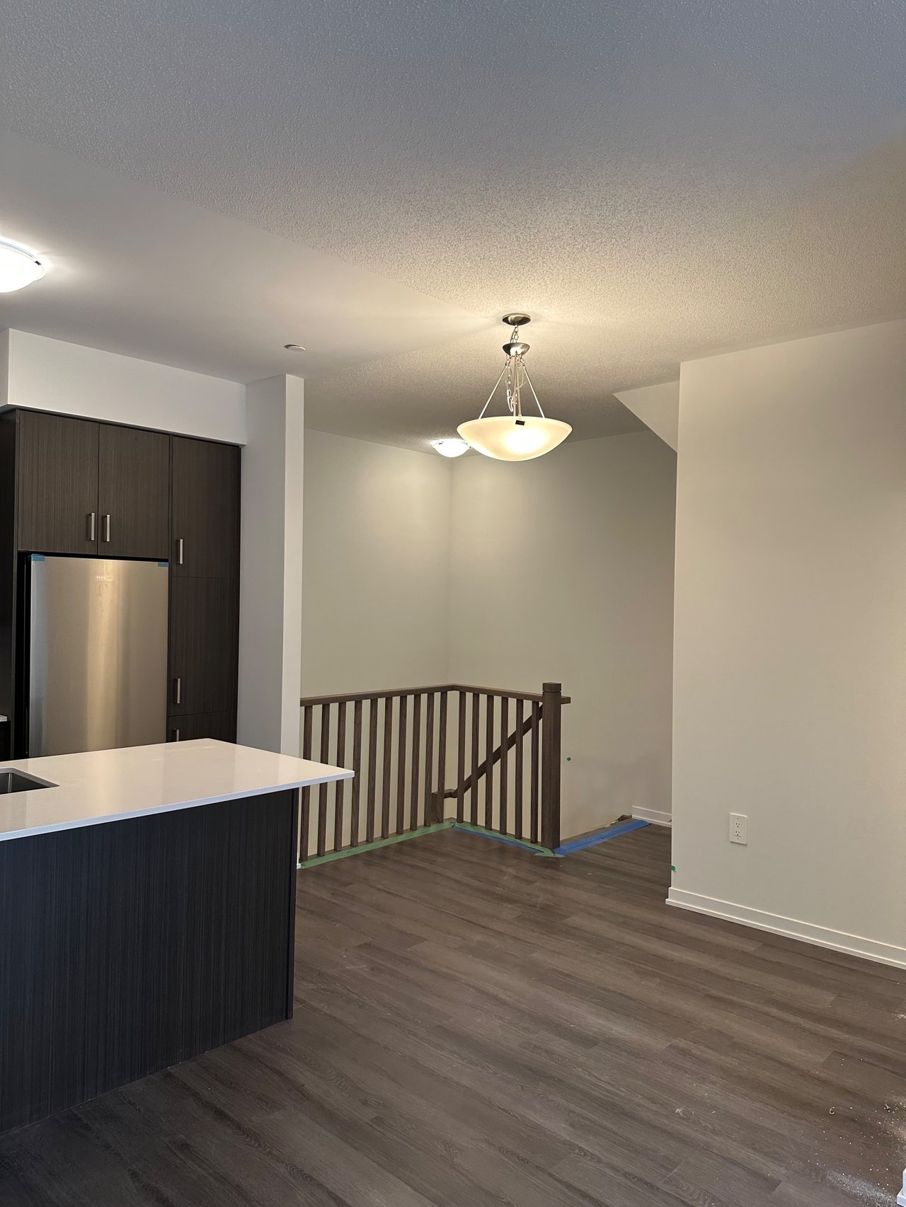 #21 - 11 Honeycrisp Crescent Unit: 21